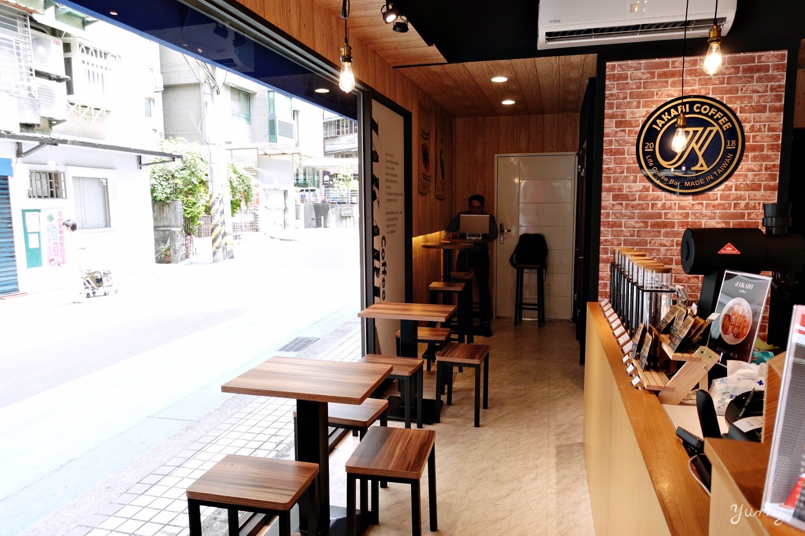 內湖專業咖啡店推薦~「JAKABI嘉愷必咖啡」原味沖煮 完美呈現莊園級咖啡豆風味