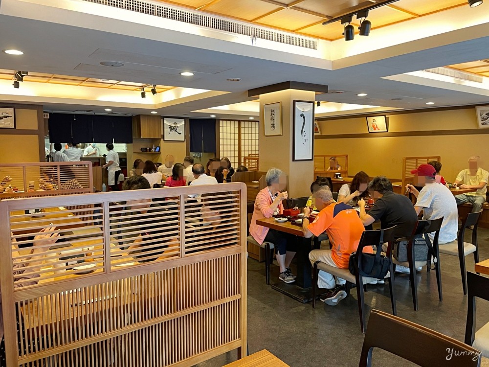 台北東區美食「小倉屋」鰻魚飯，米其林推薦日本百年鰻魚名店，人氣必吃的關西派鰻魚飯！