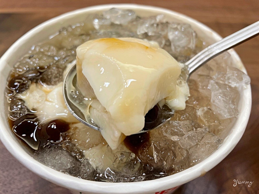 台北美食推薦「東區粉圓」東區必吃老字號冰店，有到東區絕對必訪的人氣排隊名店，你吃過了嗎？
