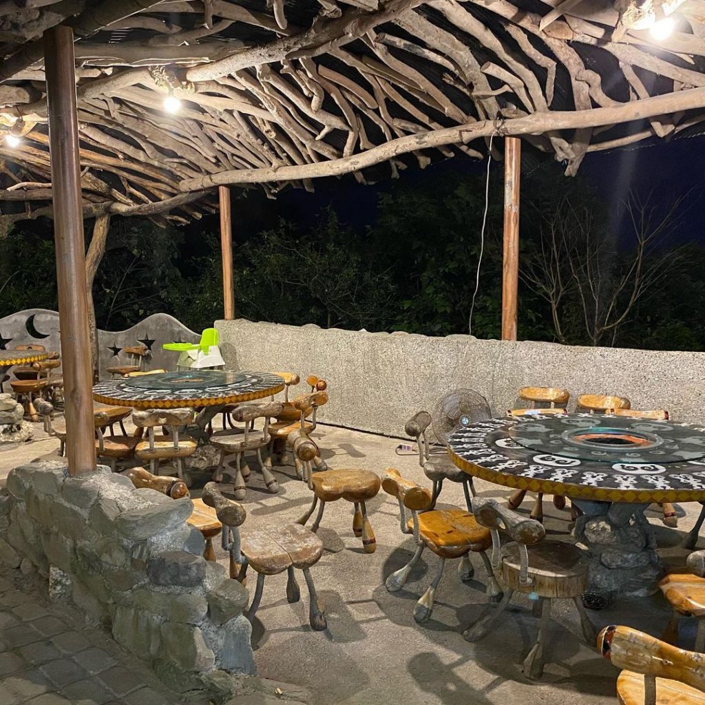 台東最美的景觀餐廳「原始部落山地美食」帶你感受濃厚的部落氛圍～