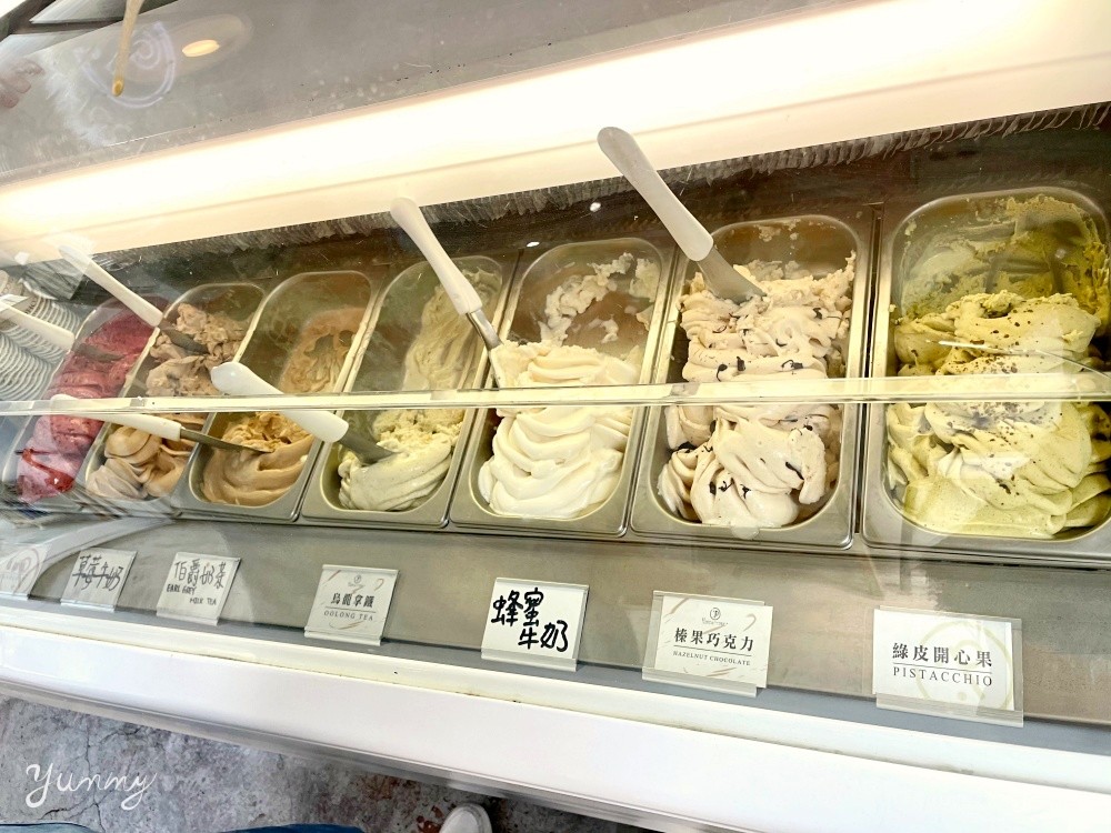 台南冰店推薦「綠皮開心果 Pistacchio」義式手工冰淇淋，不用飛出國就能吃到囉！