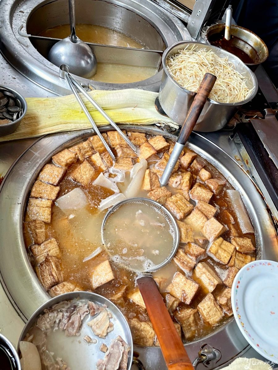 台北大安區美食「米粉湯」一碗只要25元！大安區美味小吃，湯頭甘甜巷弄裡的好滋味！