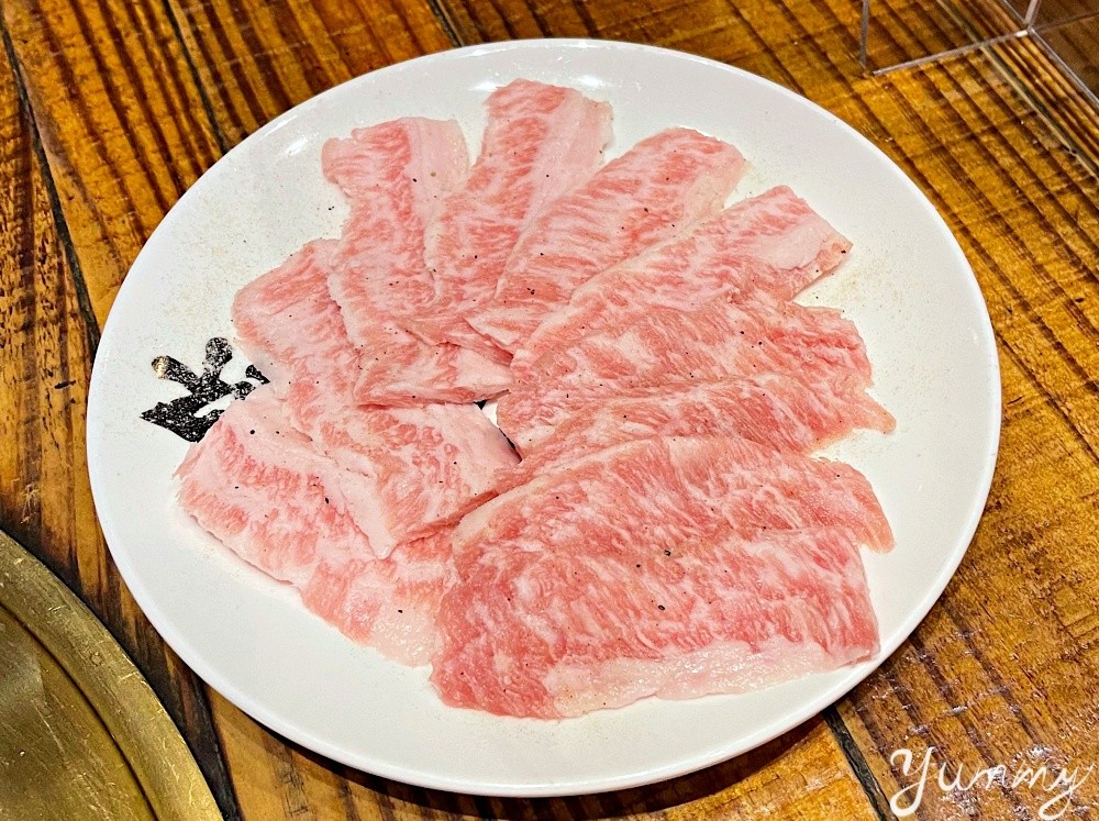 台北美食推薦「乾杯」知名燒烤店不僅燒肉好吃～每晚還有超High活動！