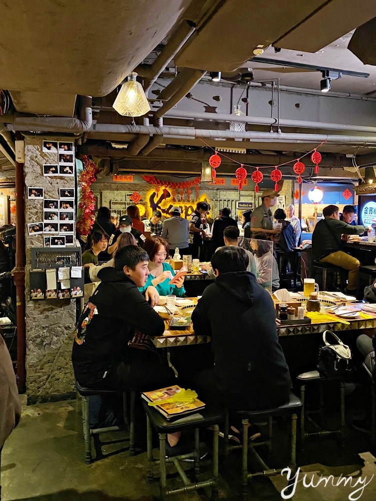 台北美食推薦「乾杯」知名燒烤店不僅燒肉好吃～每晚還有超High活動！